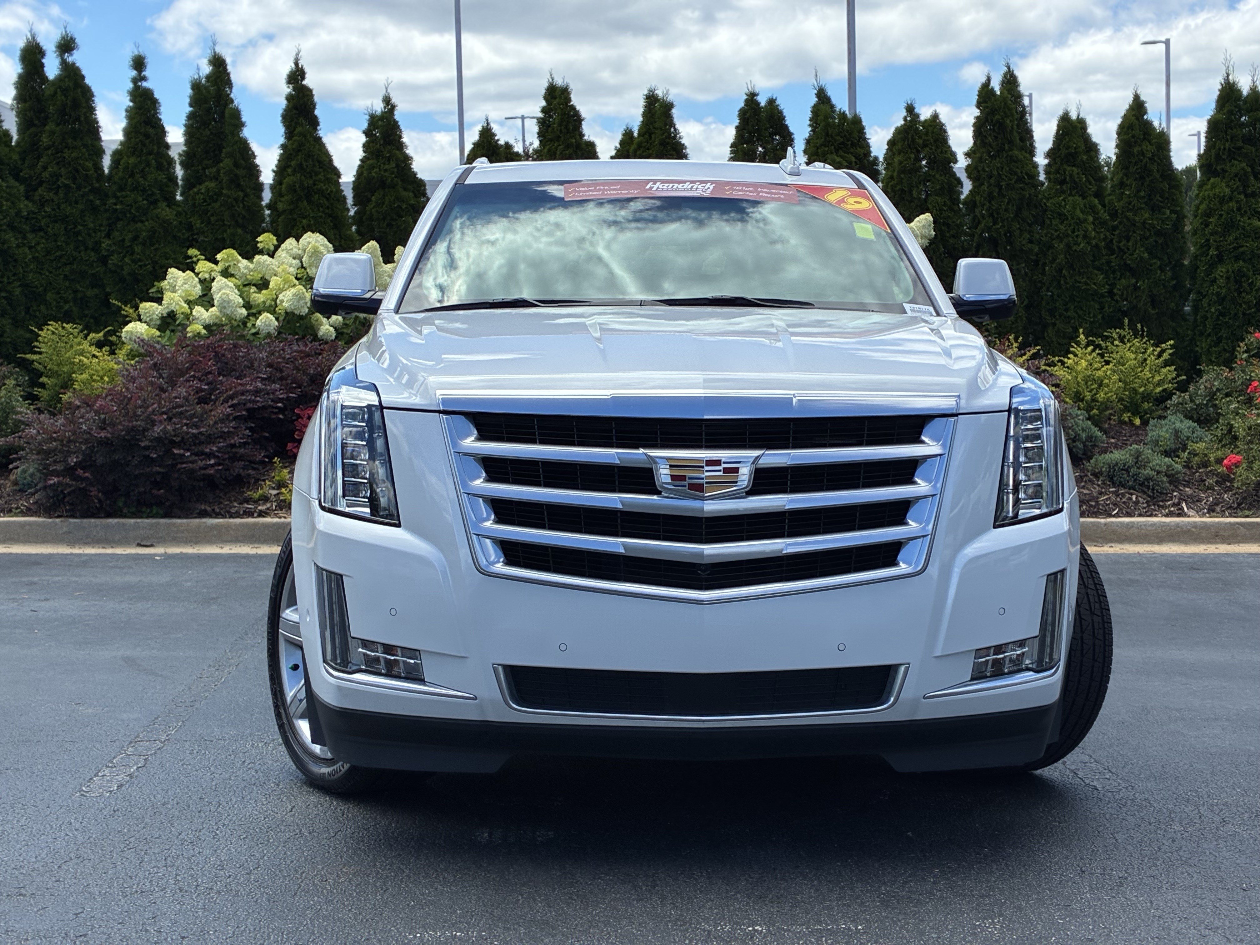 Used 2019 Cadillac Escalade ESV Premium Luxury AWD/4WD image 5