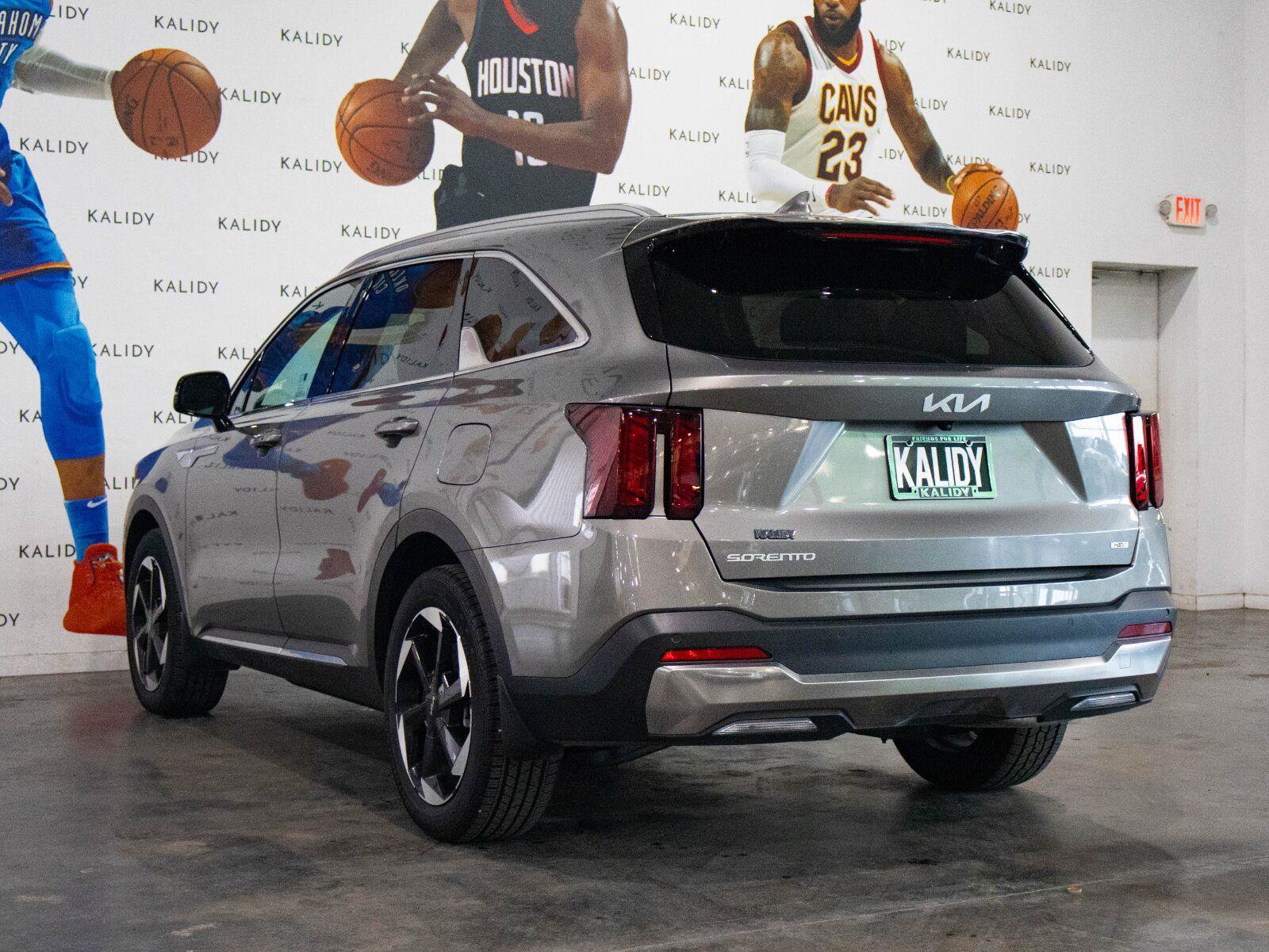 Used 2026 Kia Sorento EX w/ EX Premium Package FWD image 23
