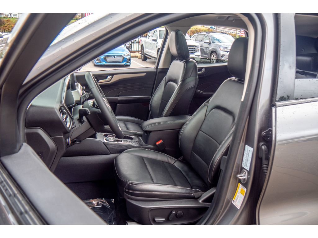 Used 2022 Ford Escape SEL image 10