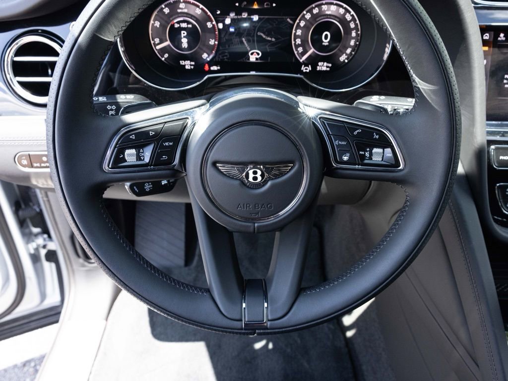 Certified 2024 Bentley Bentayga Extended Wheelbase image 25
