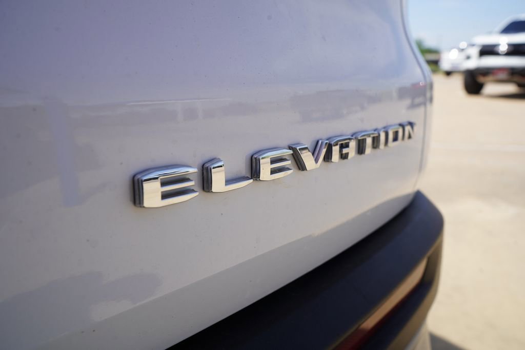 Used 2026 GMC Acadia Elevation w/ Elevation Premium Package AWD/4WD image 7