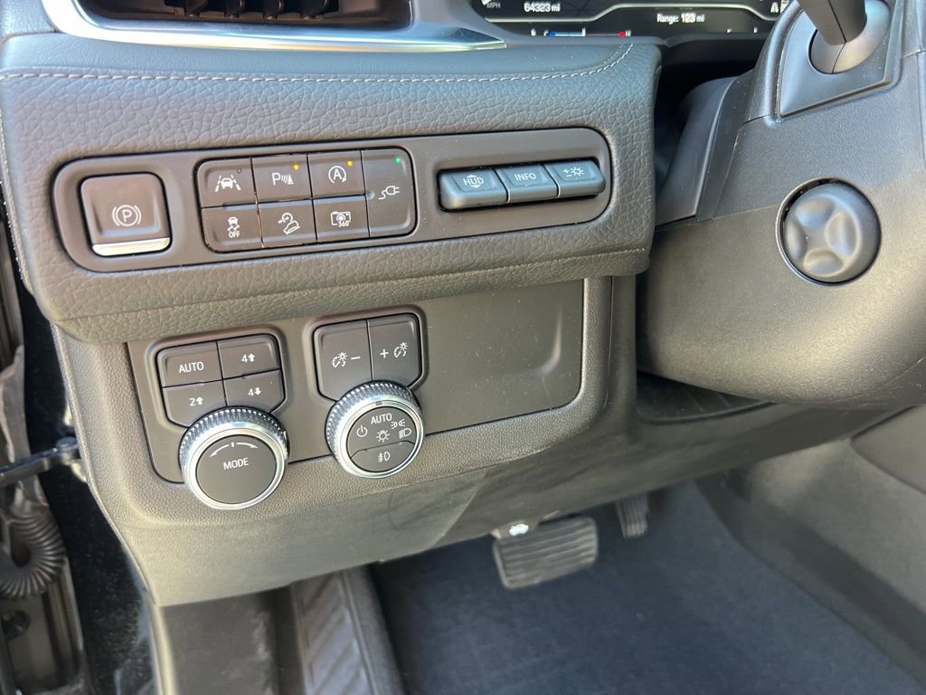 Used 2022 GMC Yukon Denali image 12