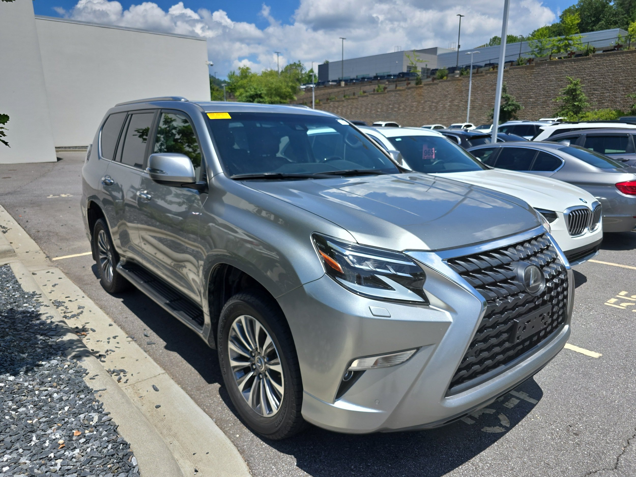 Used 2021 Lexus GX 460 Luxury w/ Accessory Package AWD/4WD image 1