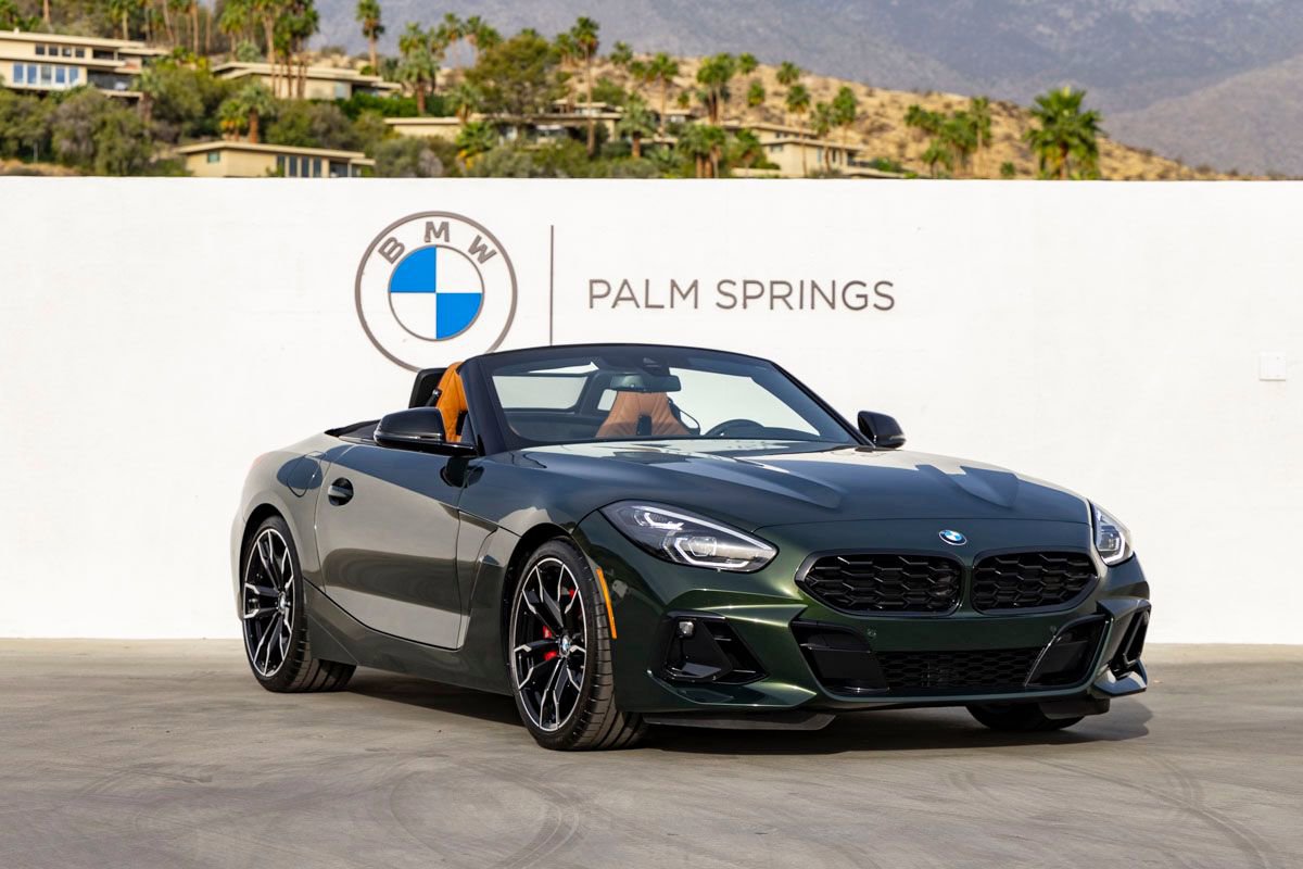 Certified 2025 BMW Z4 M40i w/ Edition image 2