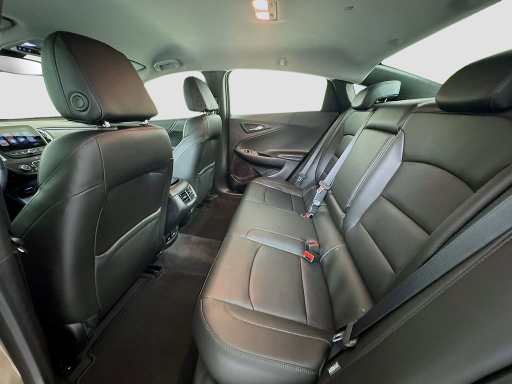 Used 2018 Chevrolet Malibu LT w/ Leather Package image 22