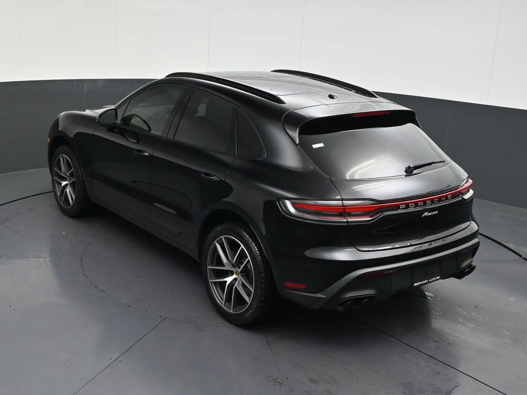Used 2022 Porsche Macan AWD/4WD image 19