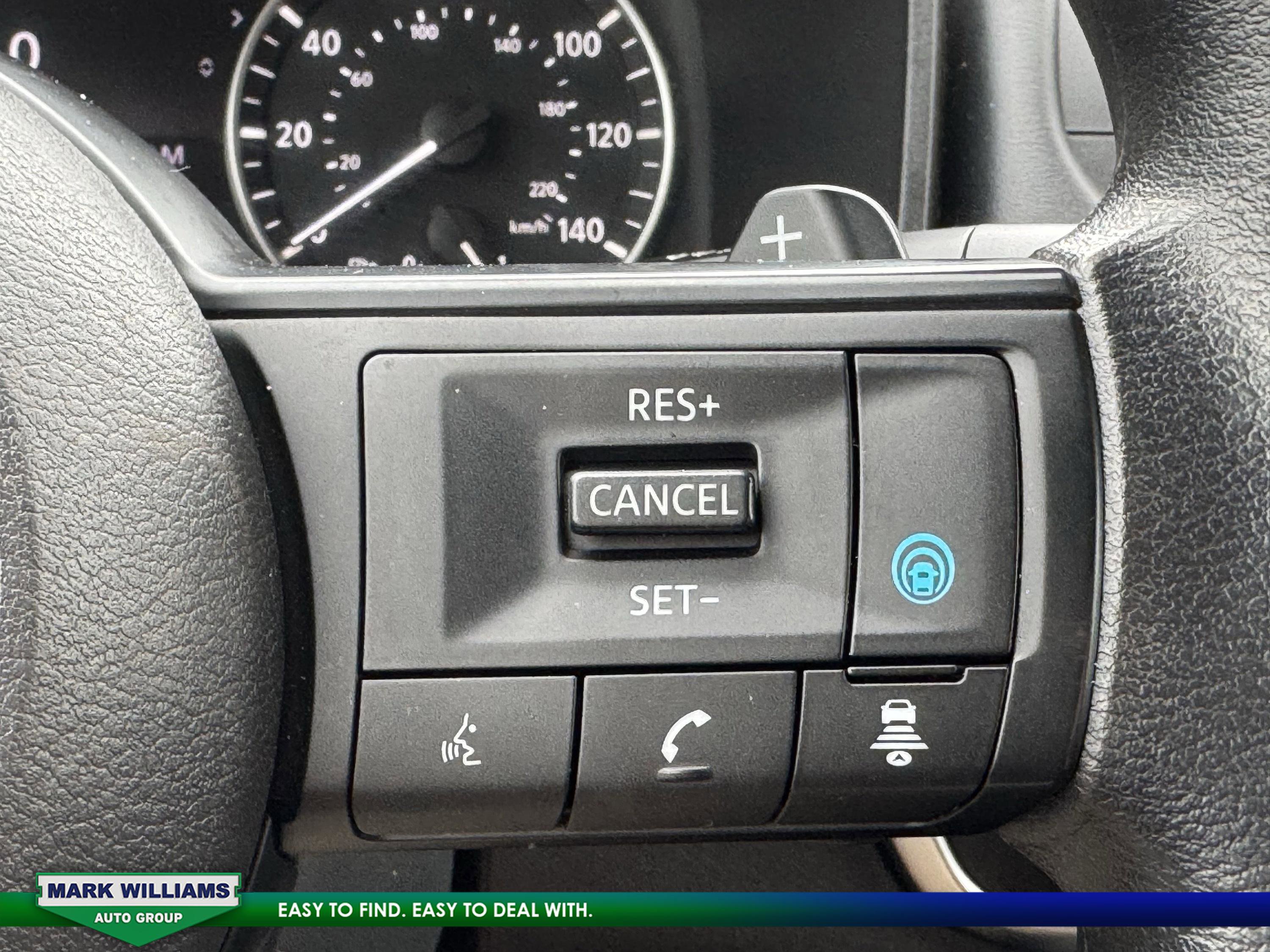 Used 2024 Nissan Rogue SV image 11