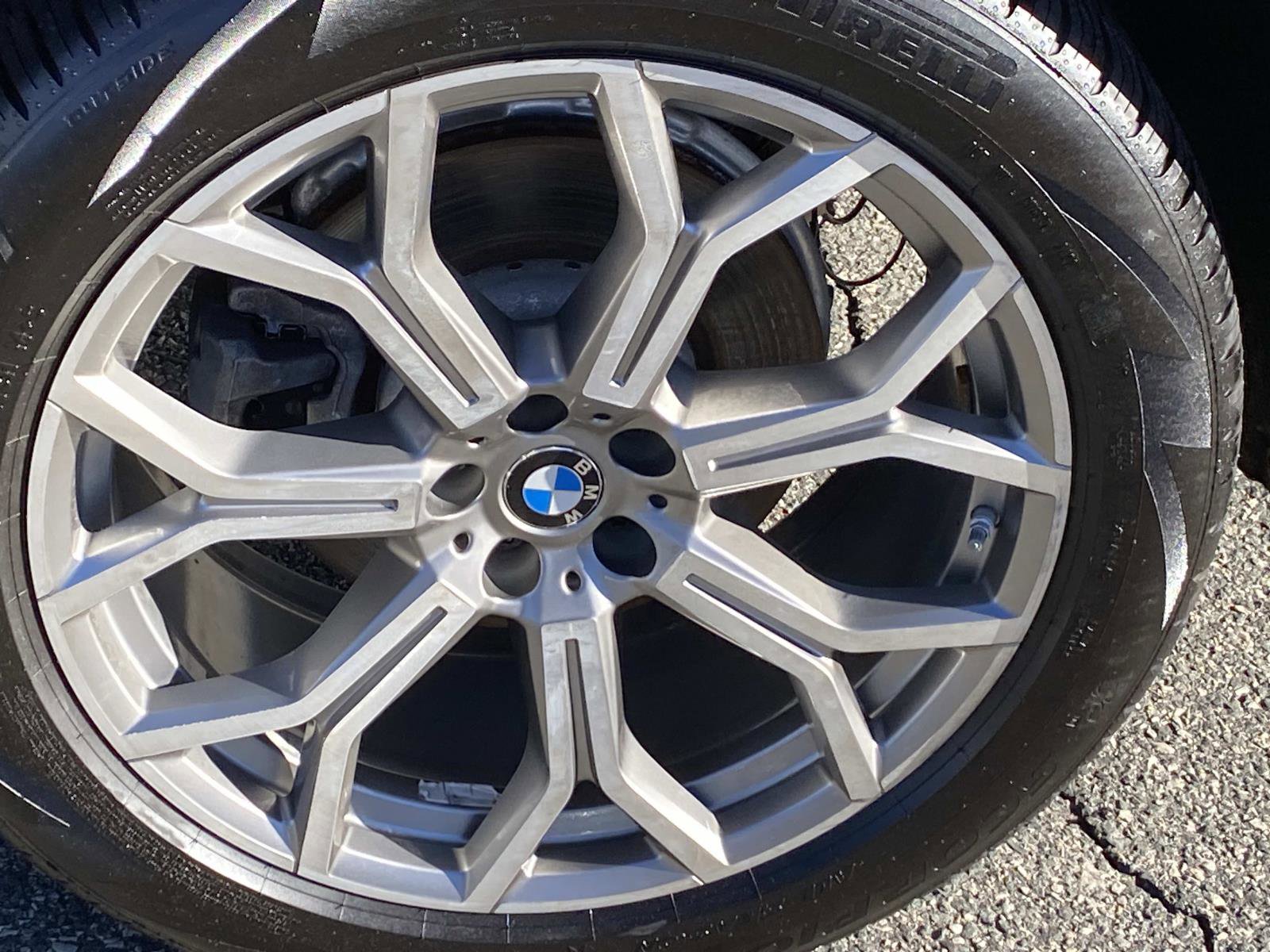 Used 2020 BMW X7 xDrive40i w/ Cold Weather Package image 27