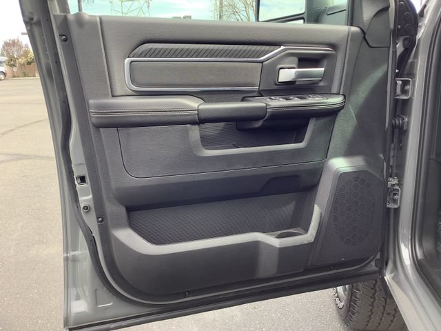 New 2026 RAM 2500 Big Horn AWD/4WD image 9