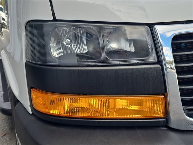Certified 2022 GMC Savana 2500 w/ Driver Convenience Package image 11