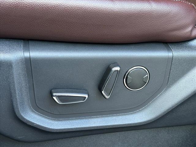 Used 2024 Ford Expedition Limited image 17