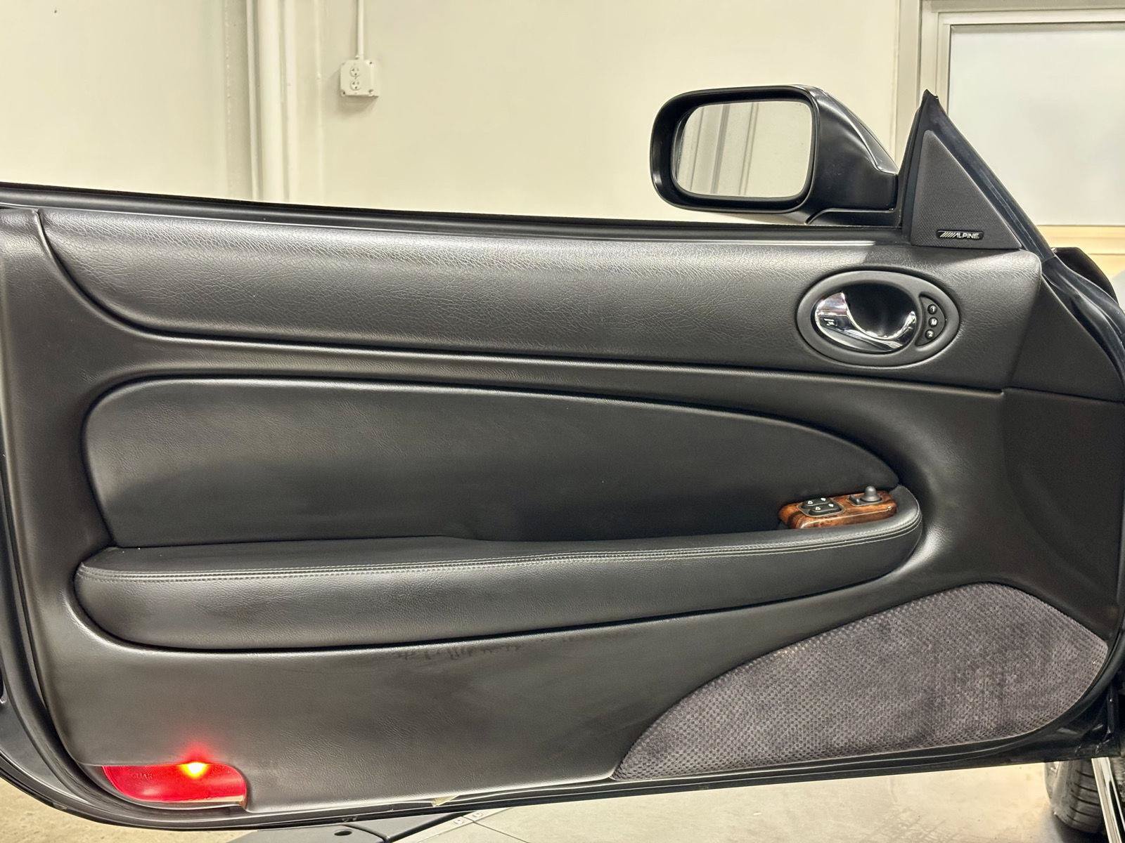 Used 2005 Jaguar XK8 Convertible RWD image 16