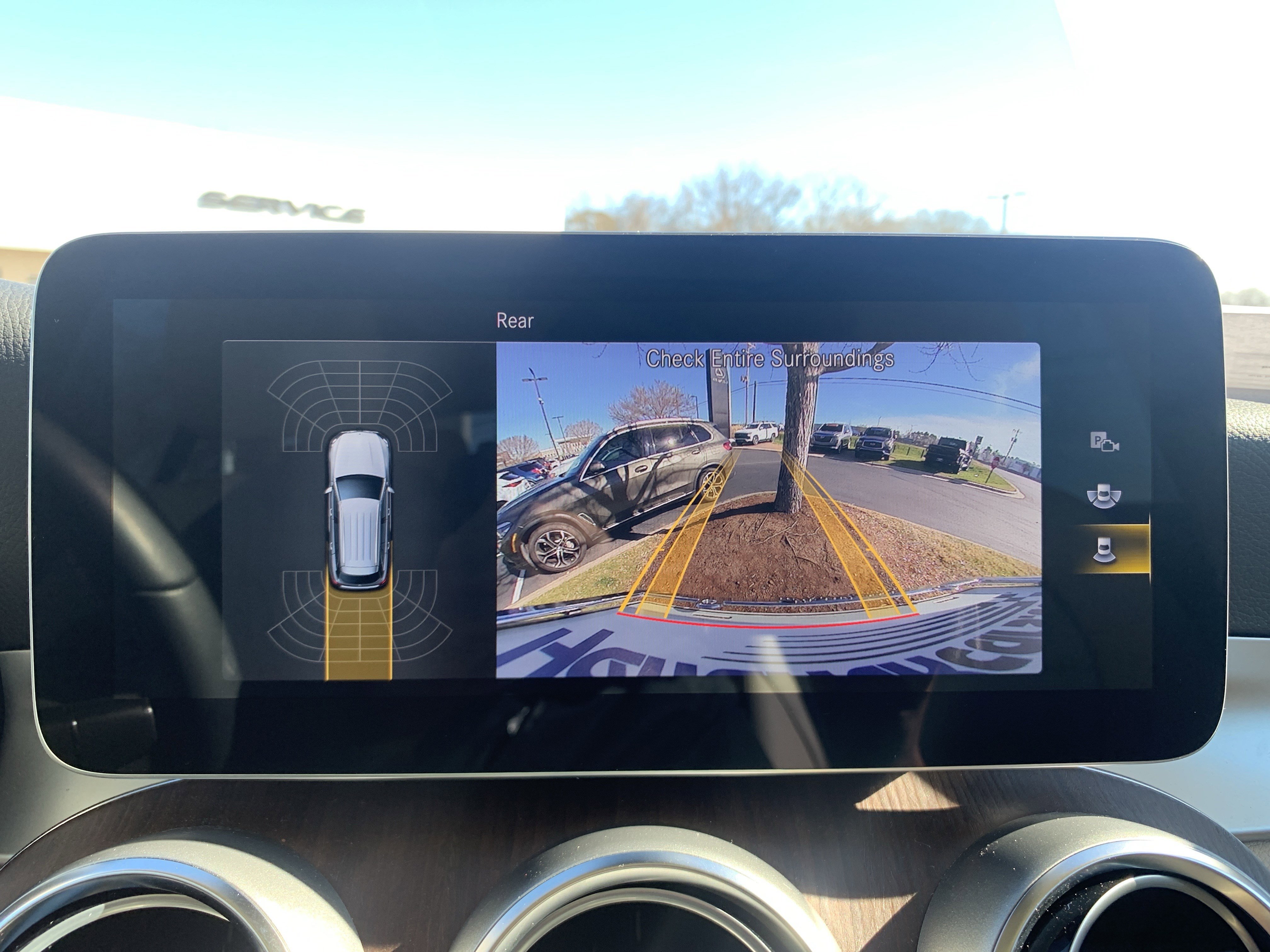 Used 2022 Mercedes-Benz GLC 300 4MATIC image 25