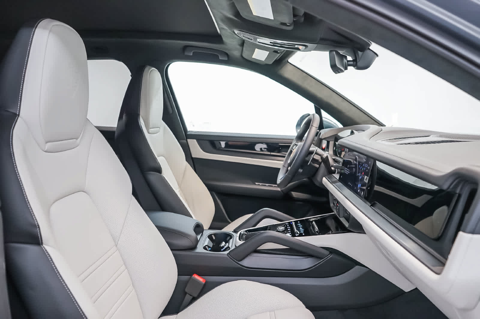 New 2026 Porsche Cayenne GTS AWD/4WD image 22