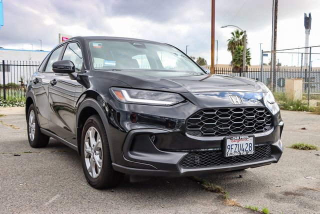 Used 2023 Honda HR-V LX image 2