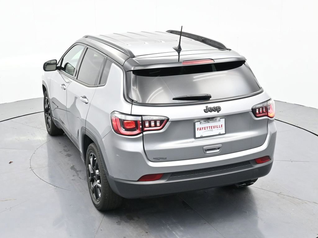 Used 2022 Jeep Compass Altitude image 29