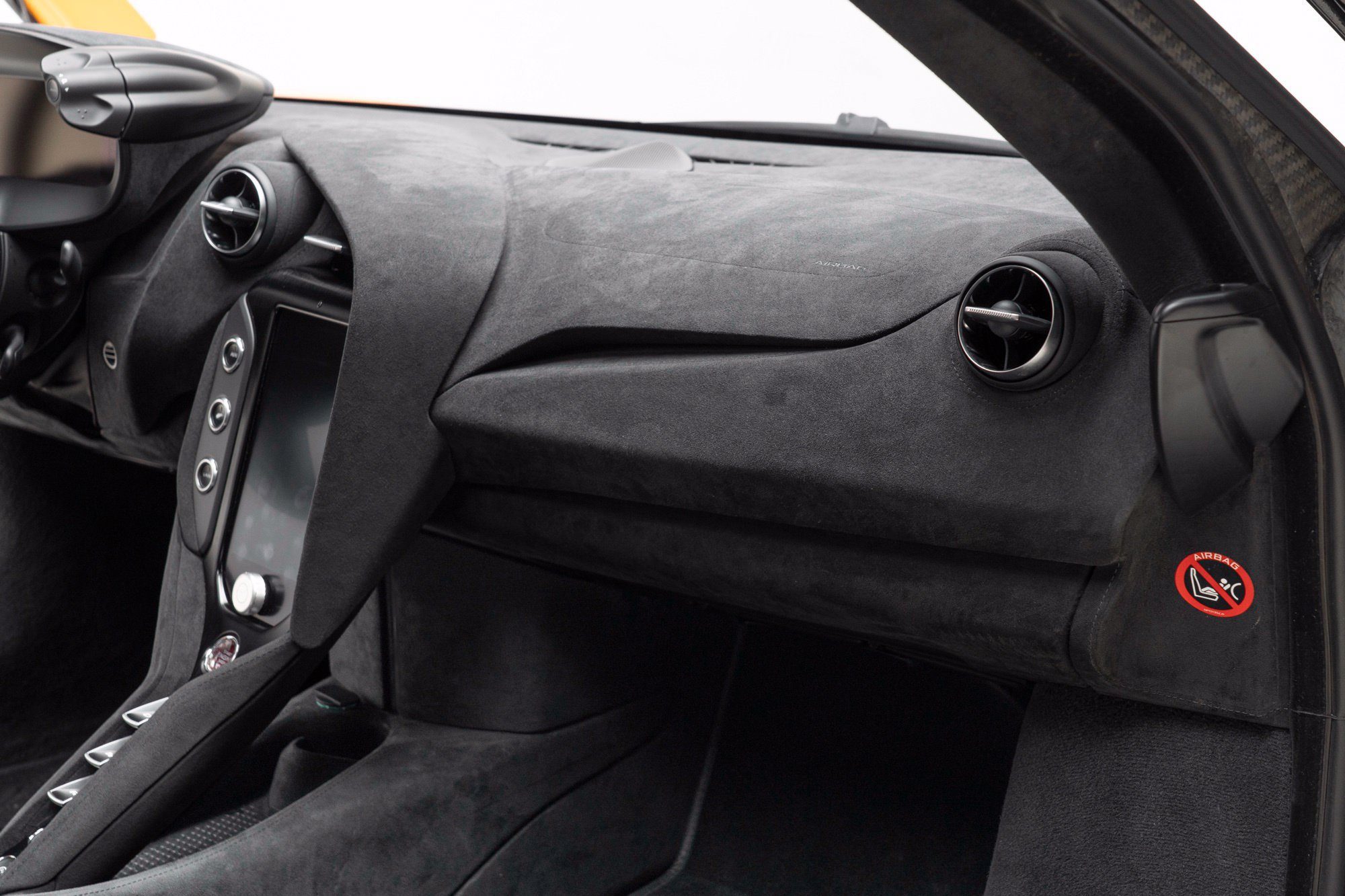 Used 2024 McLaren 750S RWD image 43