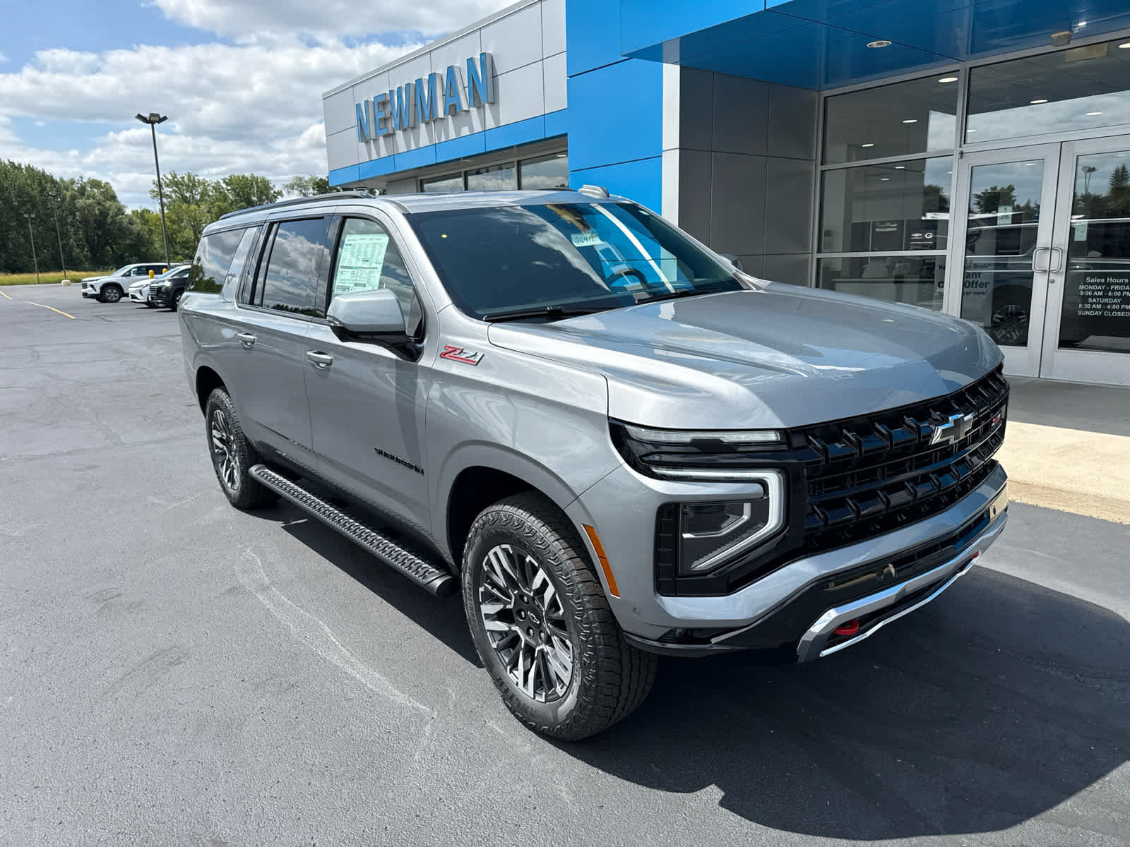 New 2026 Chevrolet Suburban Z71 w/ Comfort Package