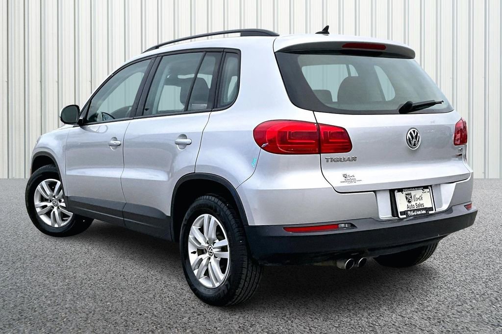 Used 2017 Volkswagen Tiguan S image 4