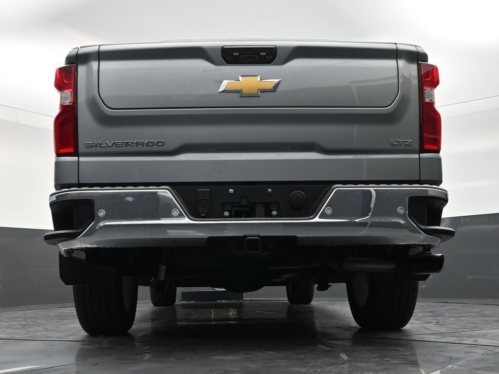 Used 2025 Chevrolet Silverado 1500 LTZ w/ Technology Package image 24