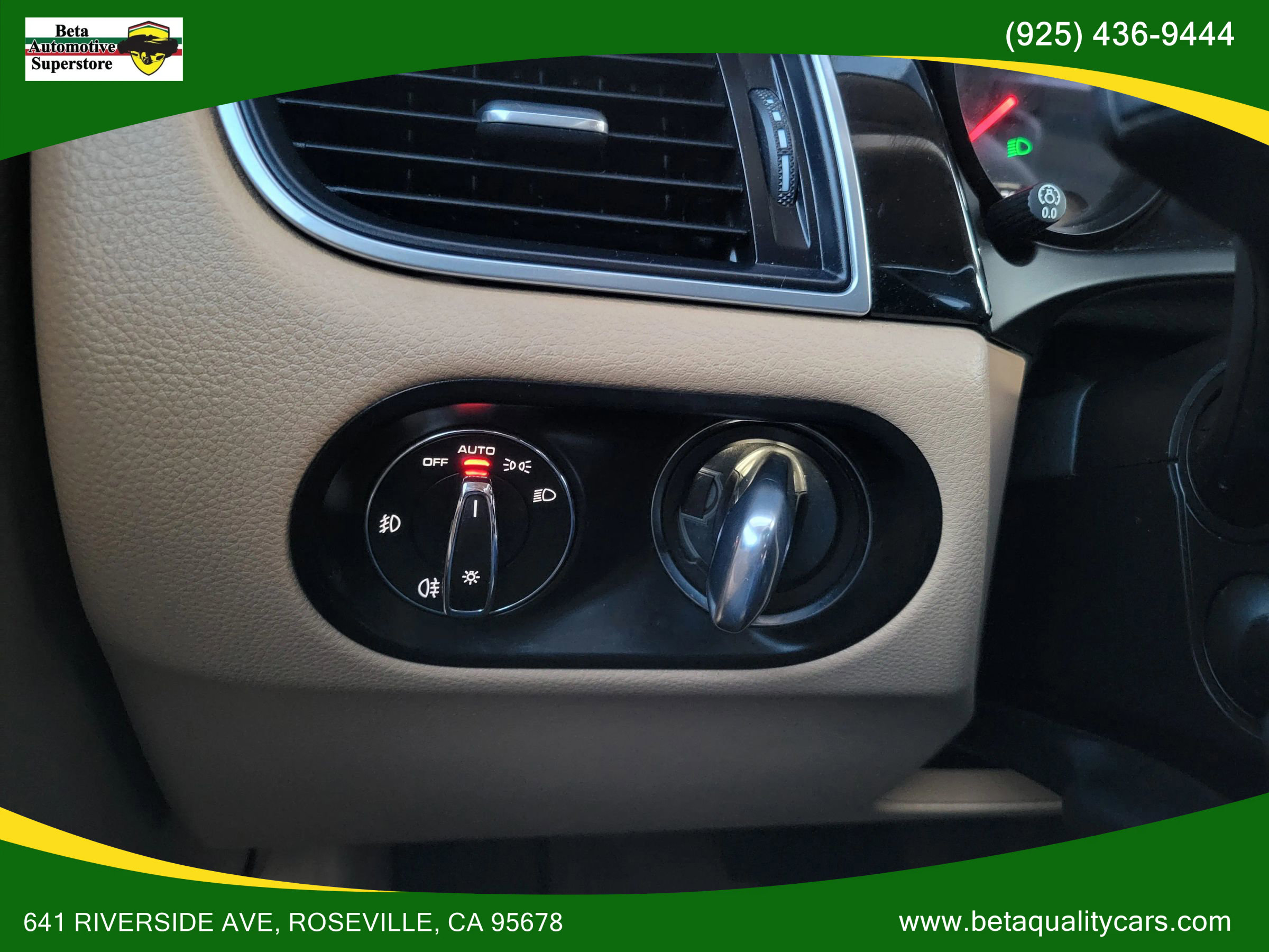 Used 2015 Porsche Macan S image 33