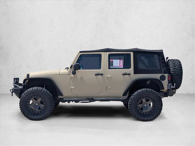 Used 2015 Jeep Wrangler Unlimited Rubicon w/ Connectivity Group image 8