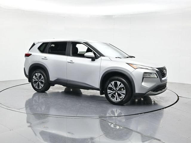 Used 2023 Nissan Rogue SV FWD image 3