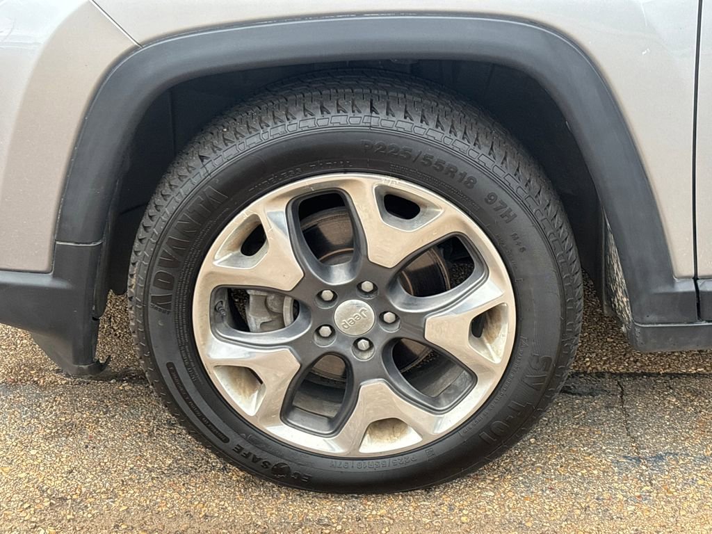 Used 2019 Jeep Compass Limited FWD image 24