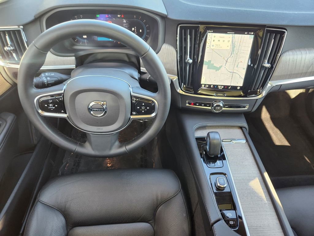 Used 2024 Volvo V90 B6 Cross Country Plus w/ Climate Package image 2