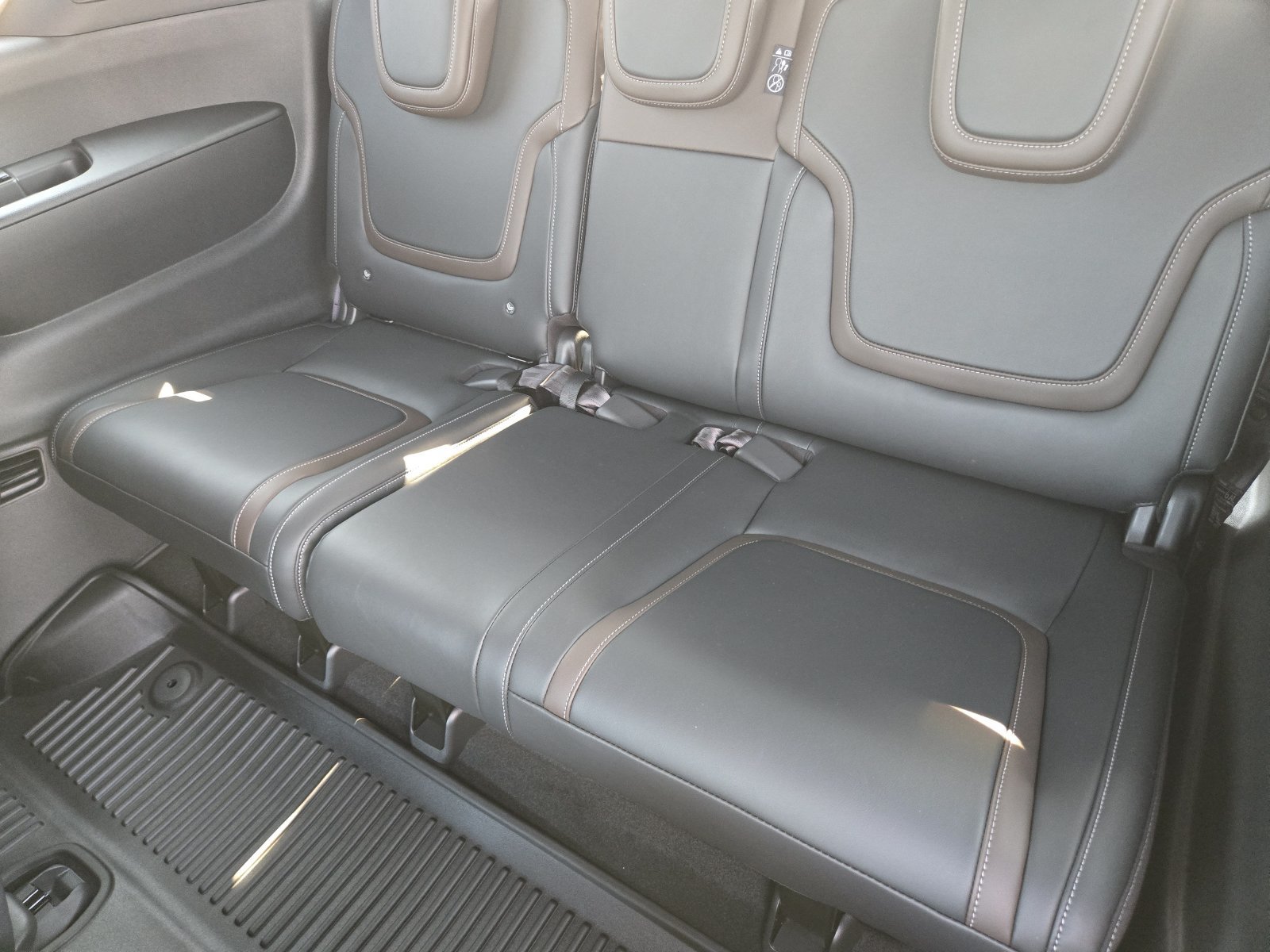 New 2026 Nissan Armada SL w/ Captain's Chari Seat Package RWD image 26