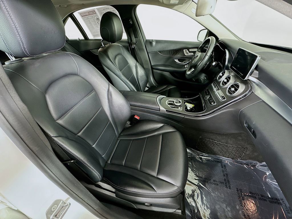 Used 2017 Mercedes-Benz C 300 4MATIC Sedan image 35