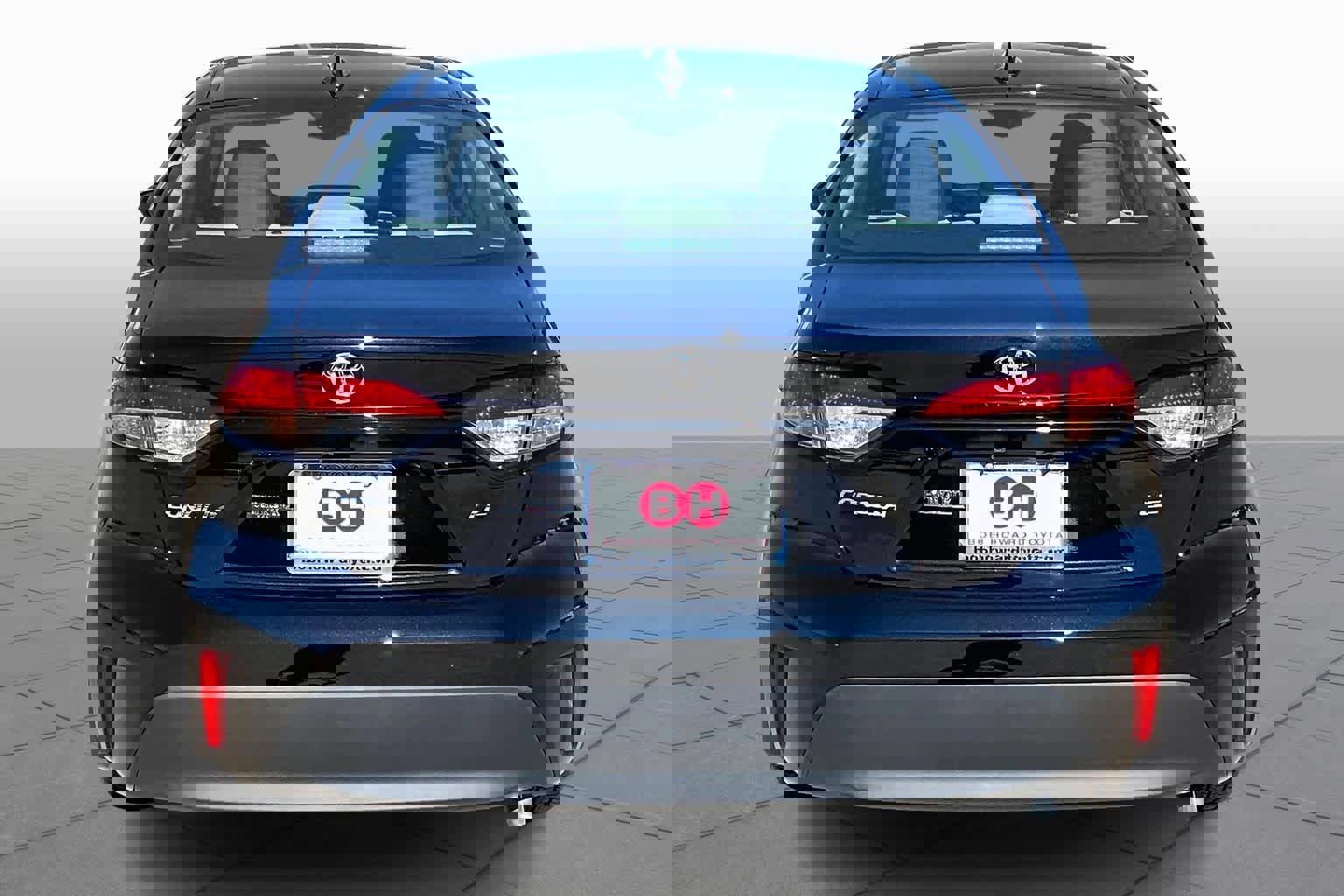 Used 2026 Toyota Corolla LE image 5