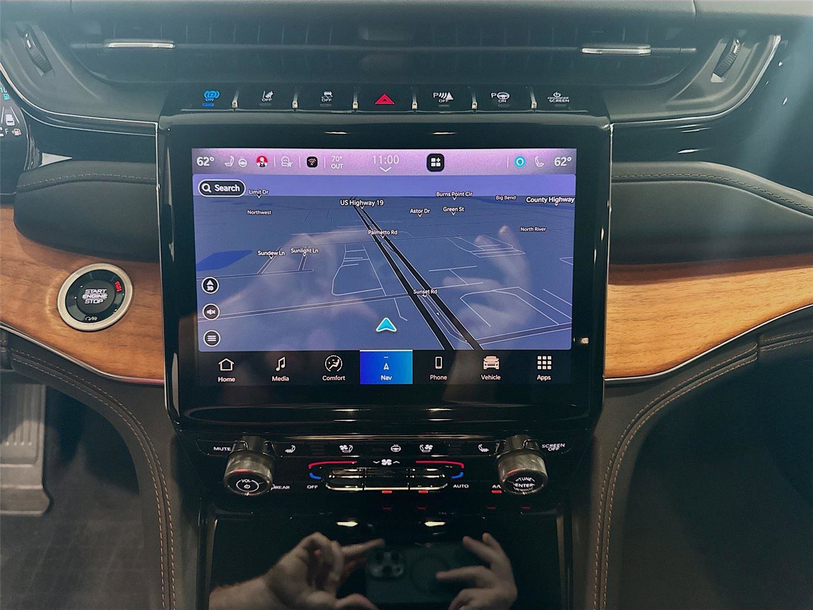 Used 2022 Jeep Grand Cherokee Summit image 11