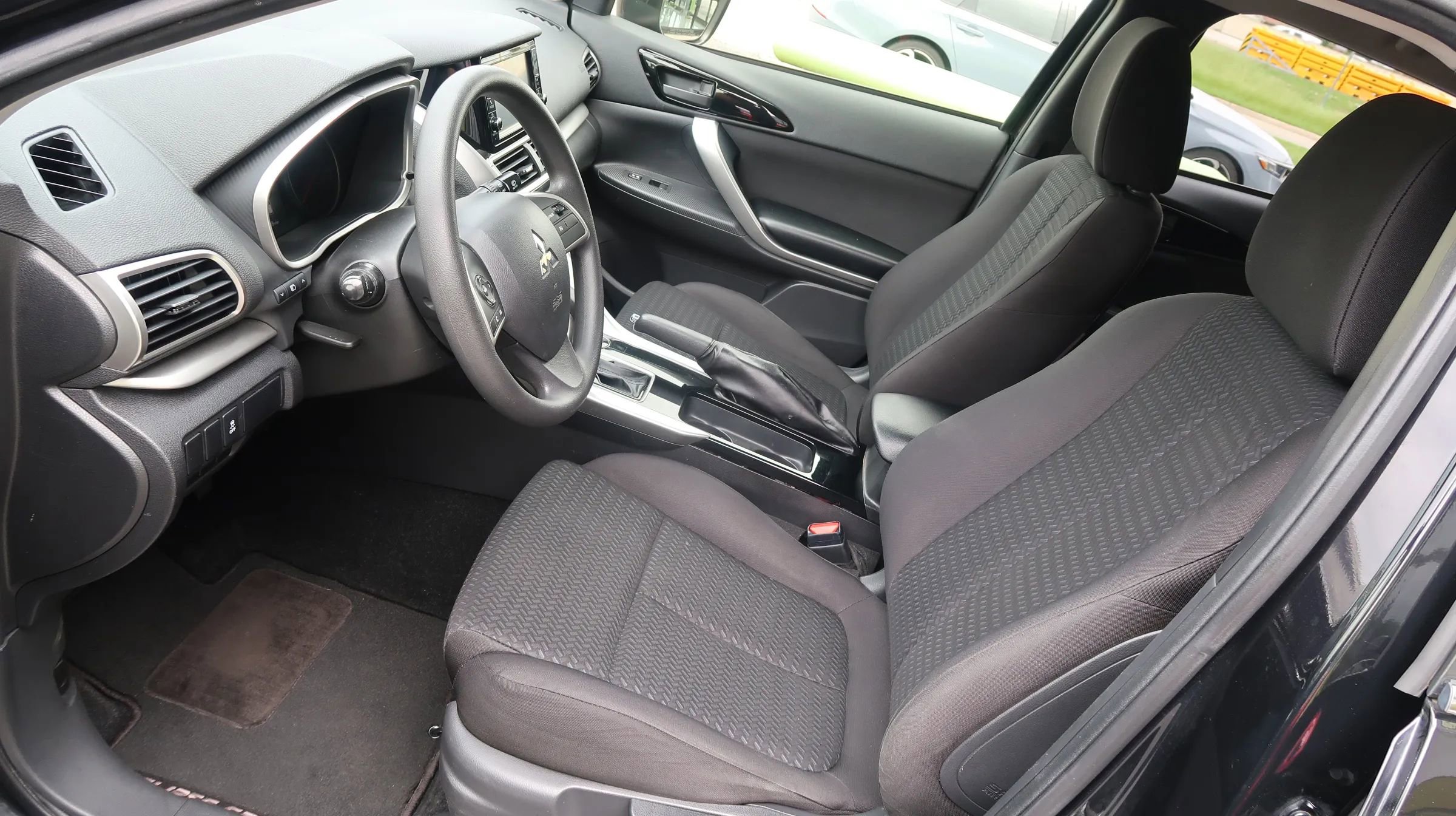 Used 2019 Mitsubishi Eclipse Cross ES image 16