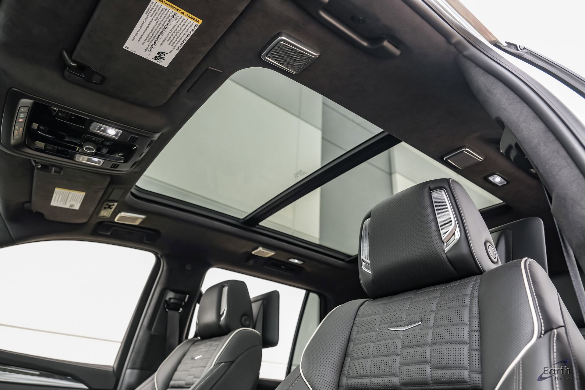 Used 2025 Cadillac Escalade V w/ LPO, Floor Liner Package AWD/4WD image 32