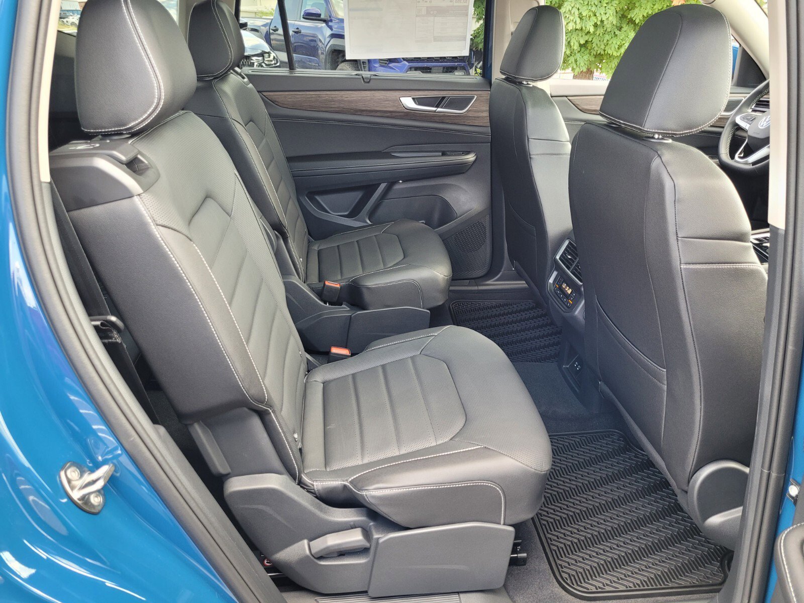 New 2026 Volkswagen Atlas SEL image 10