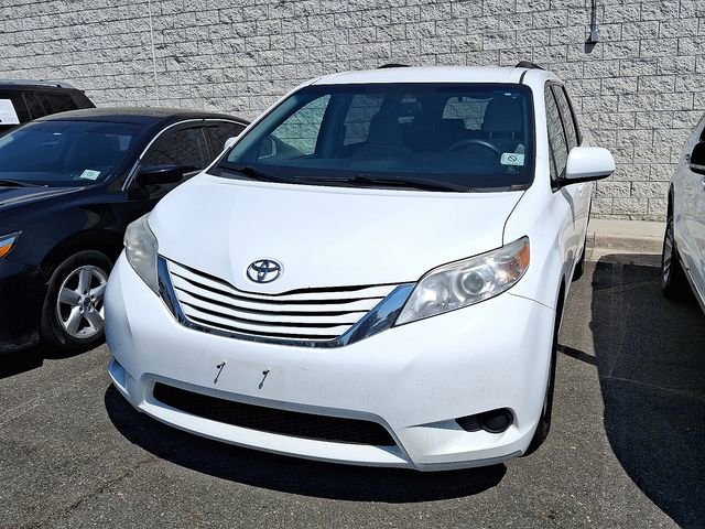 Used 2017 Toyota Sienna LE FWD image 10