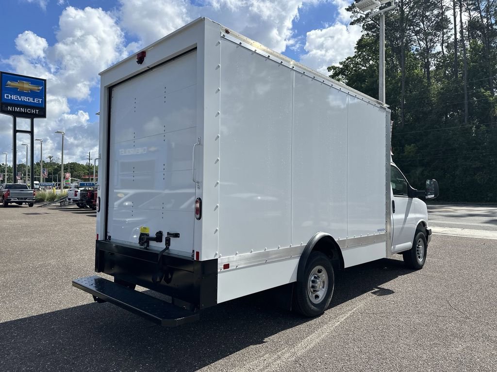 New 2025 Chevrolet Express 3500 w/ Power Convenience Package image 16