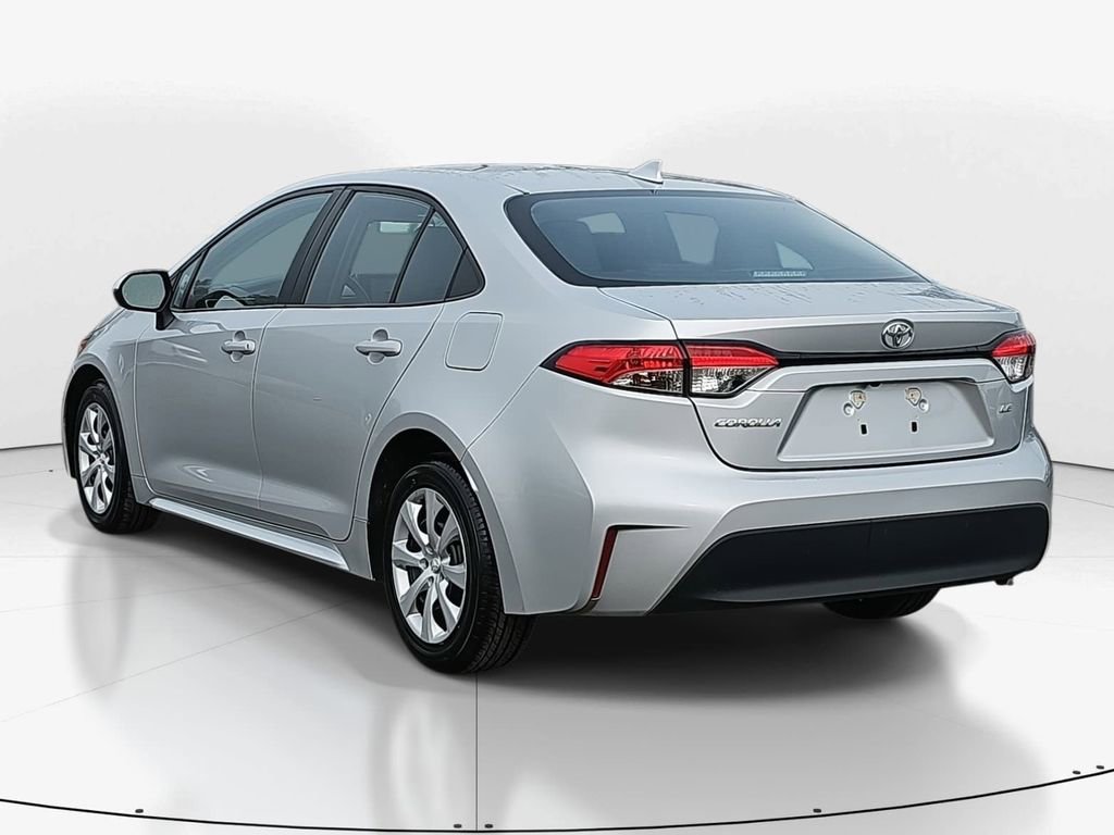 Used 2024 Toyota Corolla LE image 7