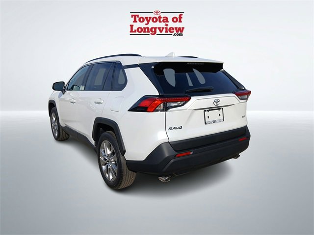 Used 2025 Toyota RAV4 XLE Premium image 4