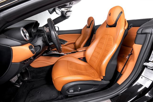 Certified 2016 Ferrari California T RWD image 4