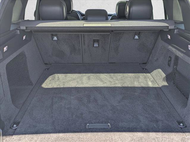 Certified 2023 Land Rover Range Rover SE AWD/4WD image 6