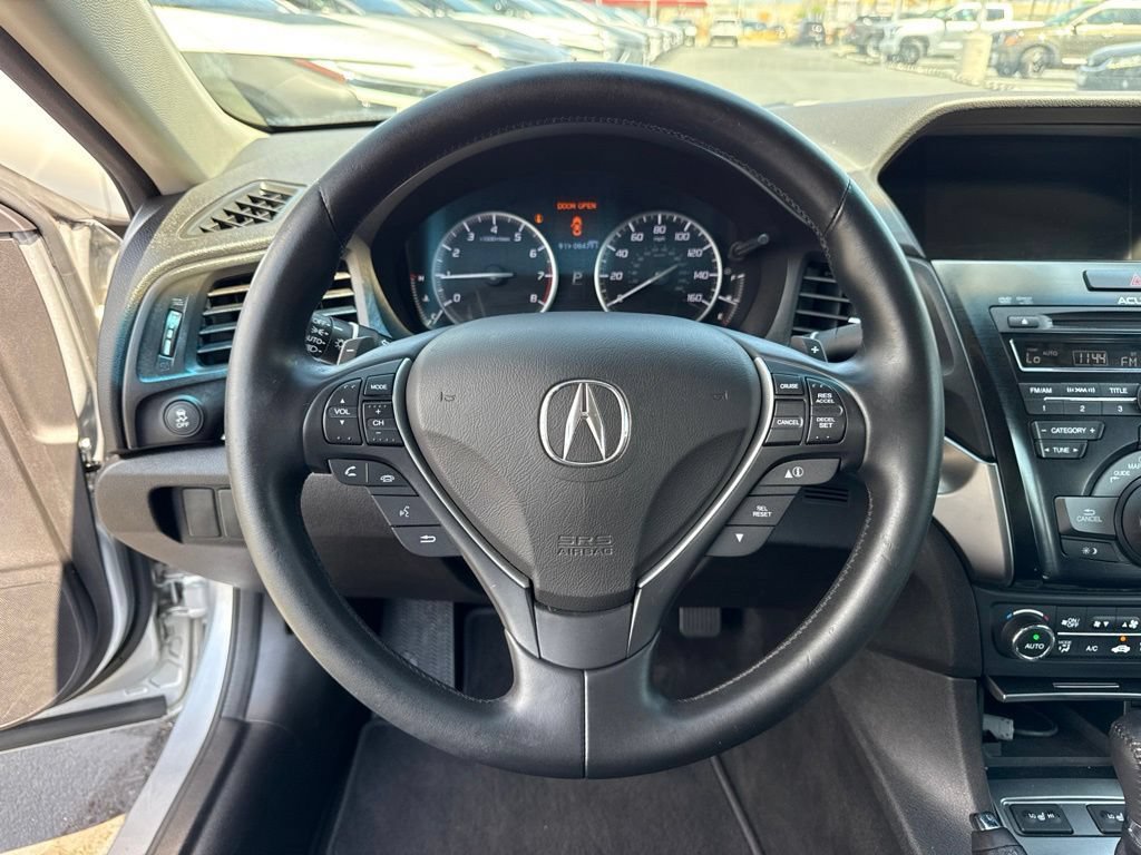 Used 2013 Acura ILX w/ Technology Package FWD image 23
