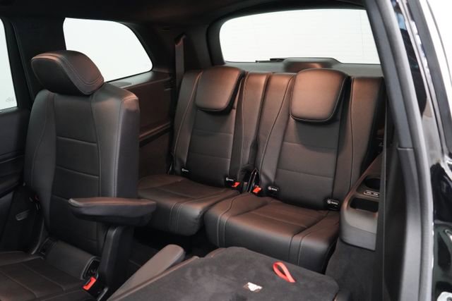 Used 2025 Mercedes-Benz GLS 450 4MATIC image 10