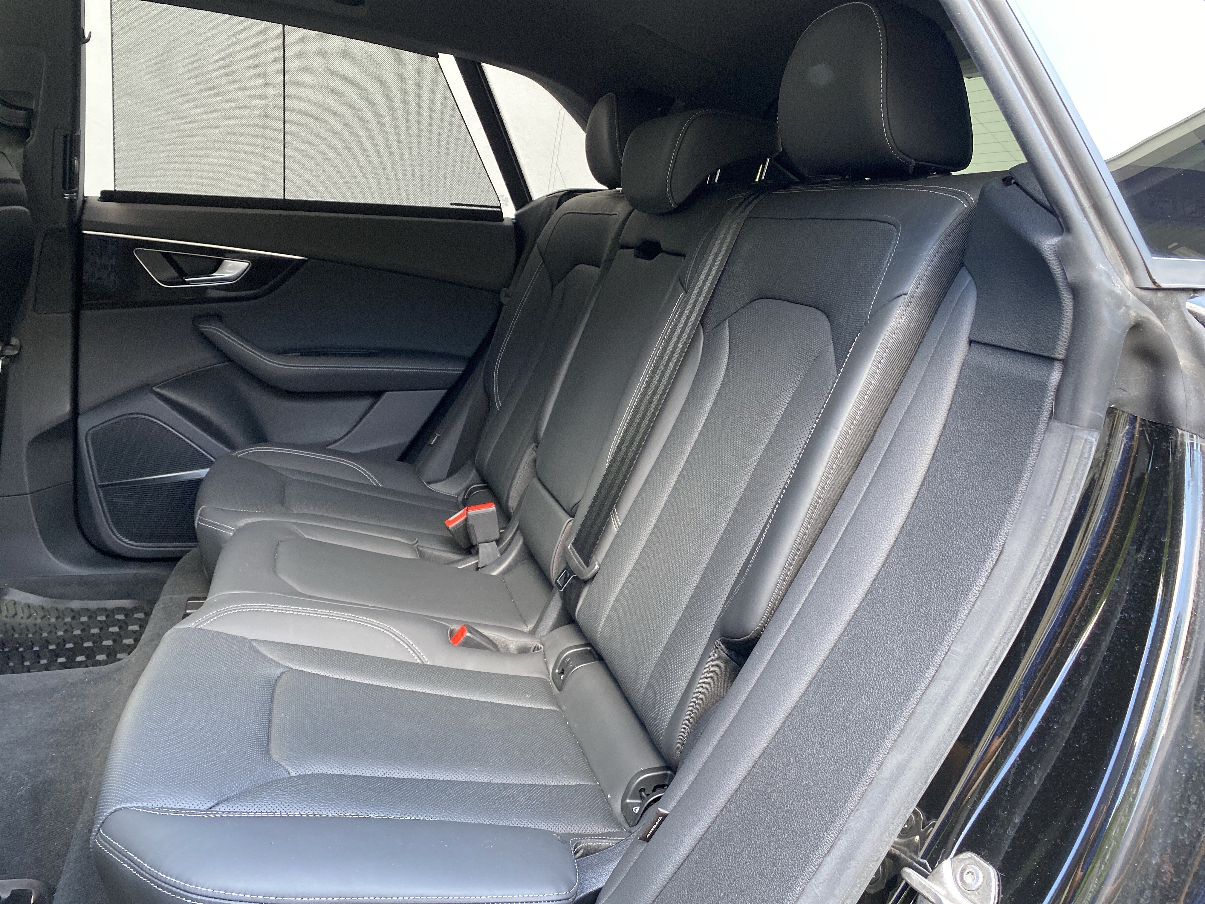 Used 2024 Audi Q8 Prestige AWD/4WD image 37