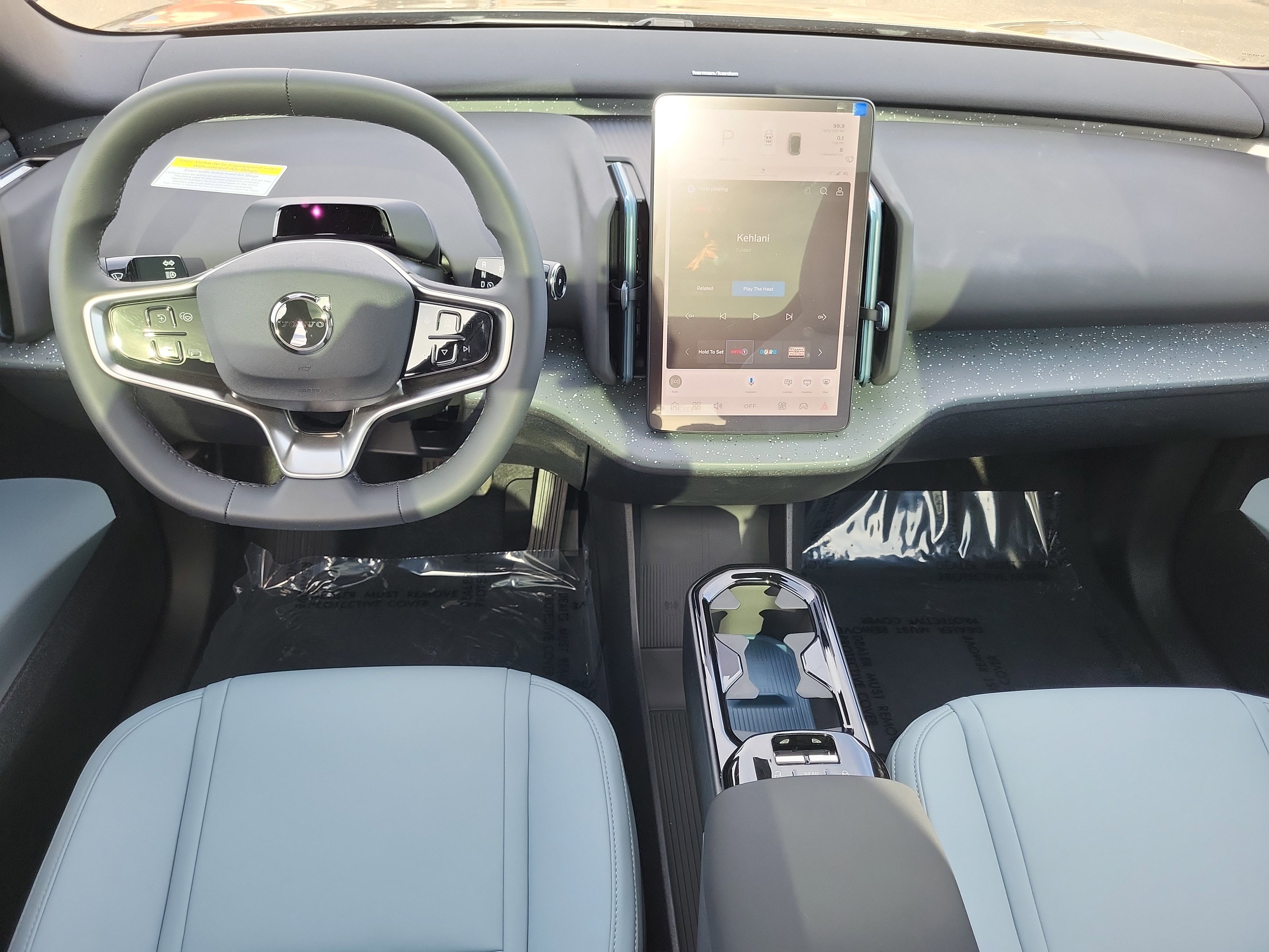 New 2026 Volvo EX30 Ultra w/ Protection Package Premier image 16