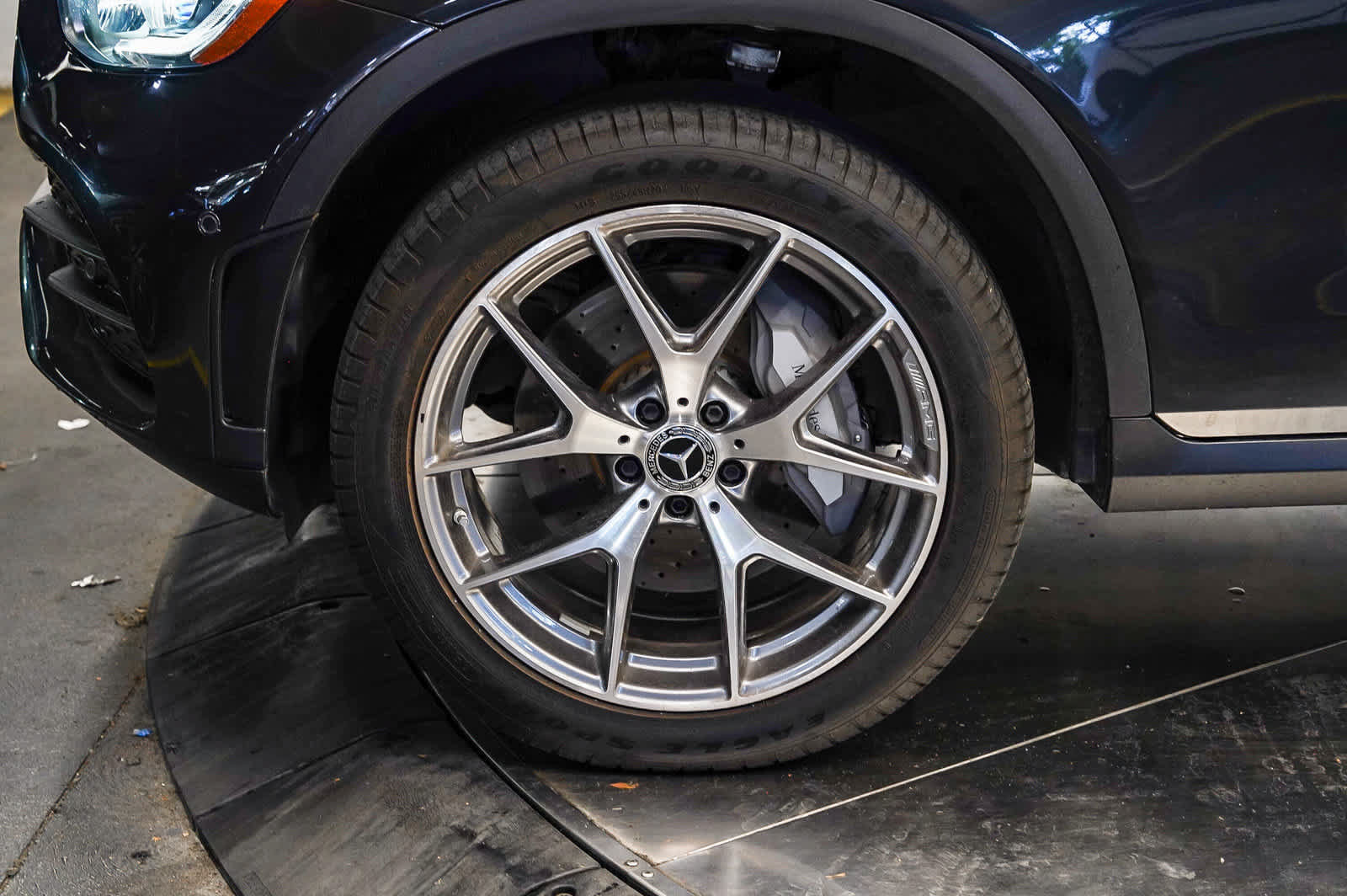 Used 2022 Mercedes-Benz GLC 300 4MATIC image 9