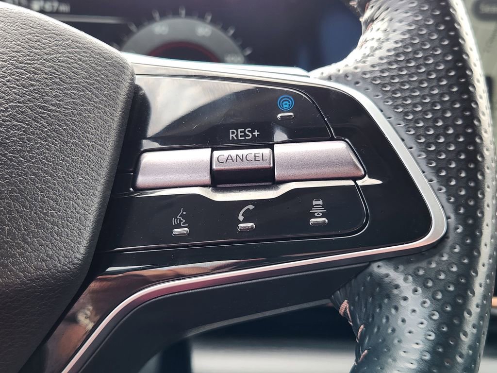 Used 2023 Nissan Ariya FWD image 24