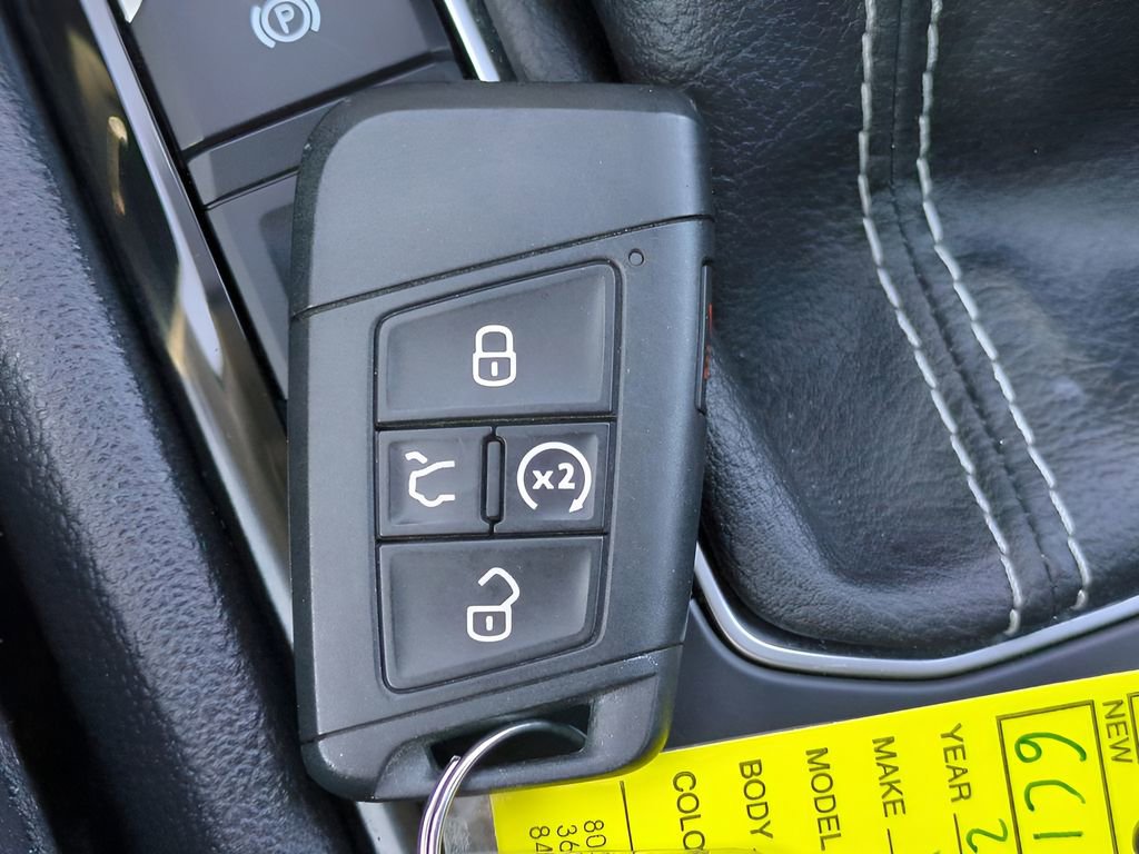 Used 2024 Volkswagen Taos SE image 29