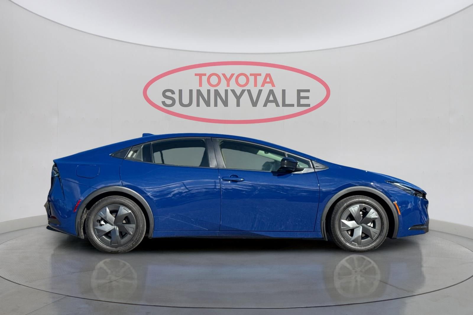 Used 2025 Toyota Prius Plug-In Hybrid image 9